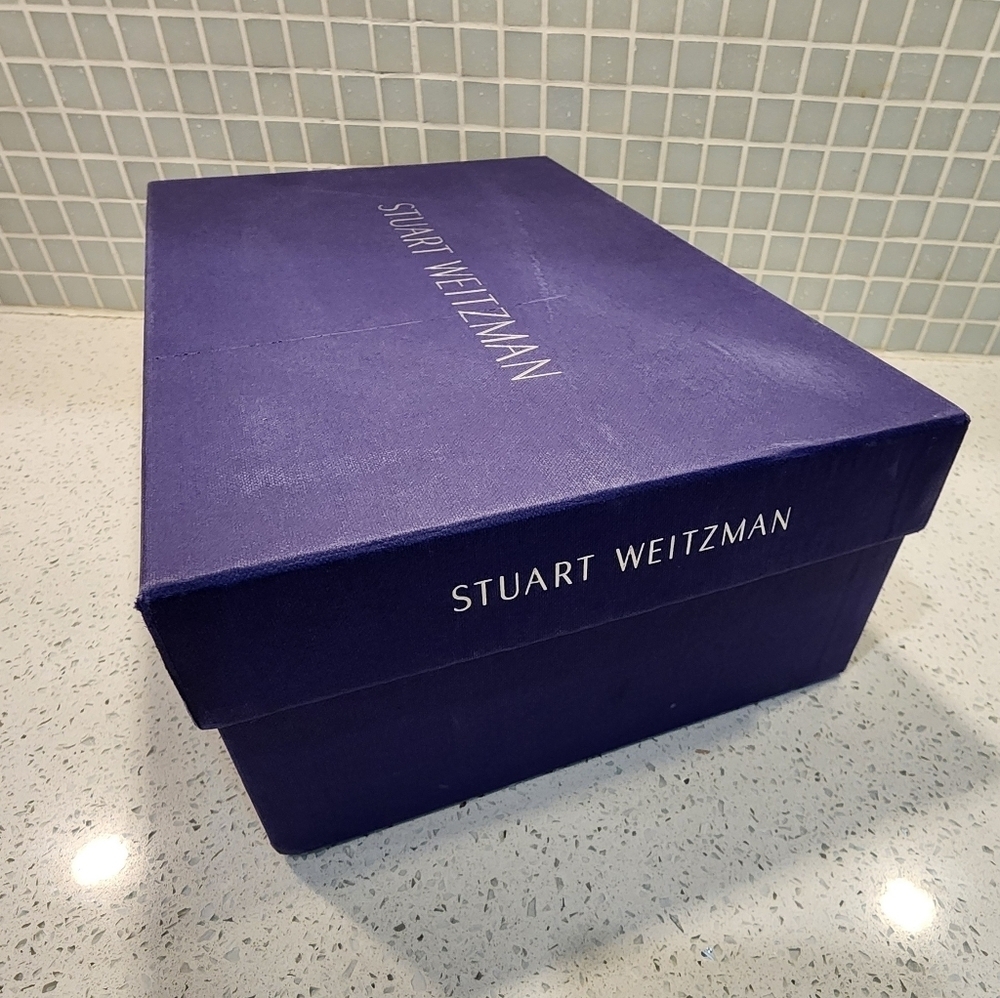 Stuart Weitzman Shoe Box - Picture 2 of 4